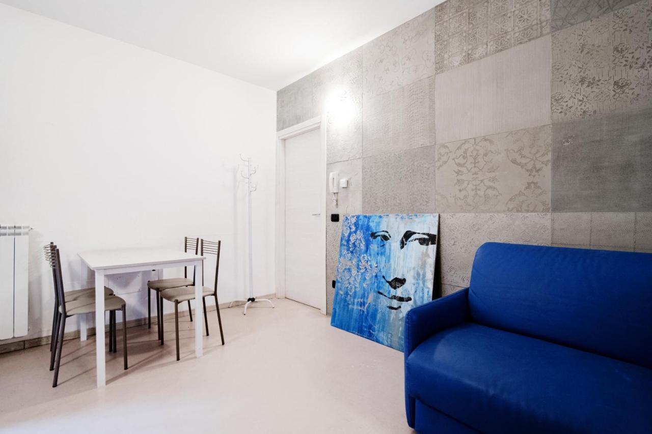 Blue Loft - The House Of Travelers Leilighet Como Eksteriør bilde